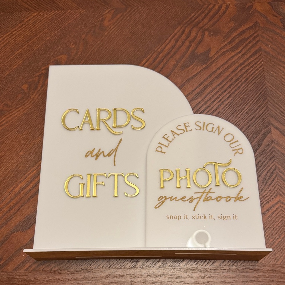 Cards and Gifts/Photo Guestbook Wedding Sign